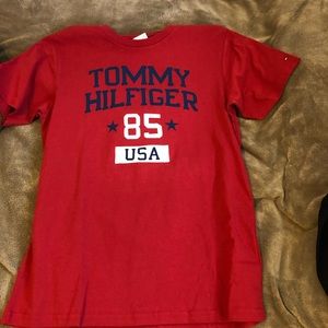 Tommy Hilfiger T-Shirt Red Size L